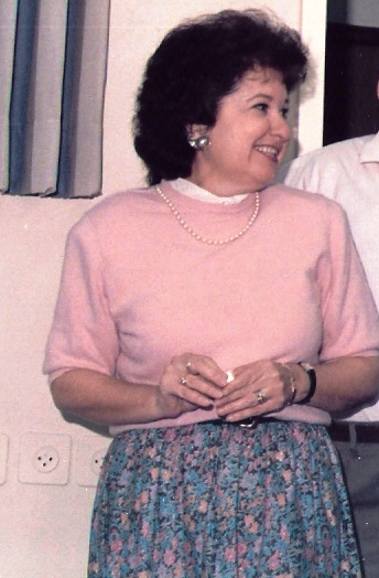 אילה בחצאית ליברטי