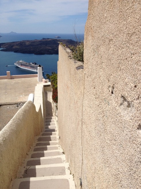 סנטוריני- לטייל בתוך גלויה