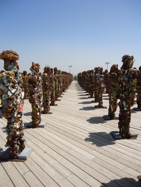 אנשי זבל כמו חיילים במסדר